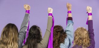 amigas en el Día Internacional de la Mujer