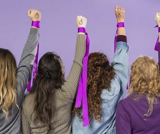 amigas en el Día Internacional de la Mujer